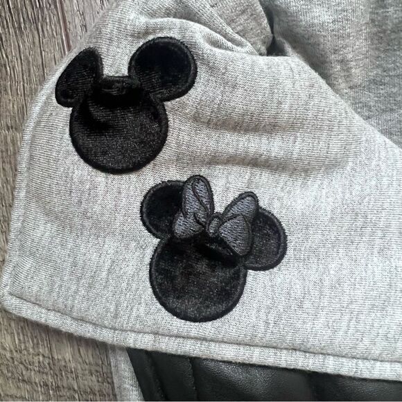 Disney Parks Faux Leather Minnie Embroidered Vest LOVE Sequins Black Grey XS - Picture 4 of 8